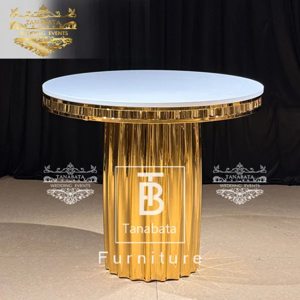 Round Wedding Cake Table