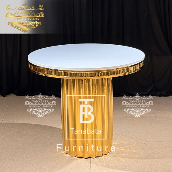 Round Wedding Cake Table