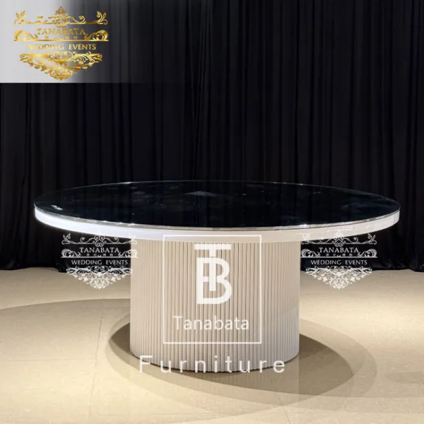 Round Event Table