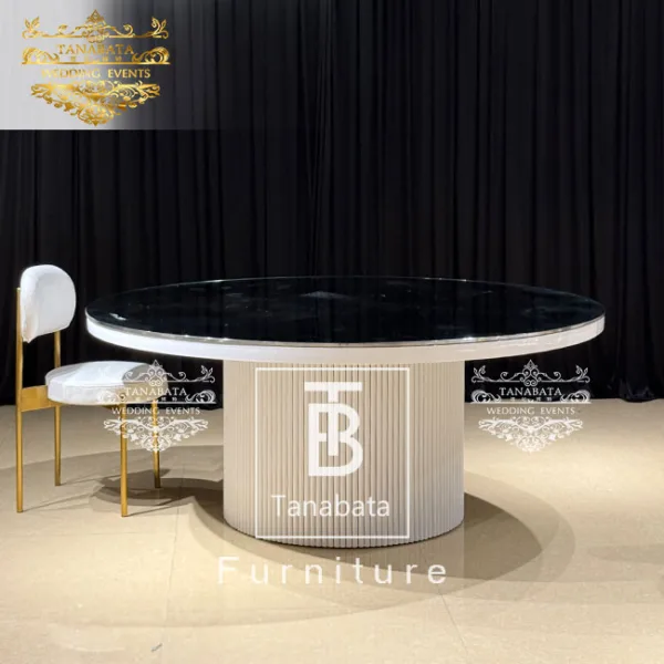 Round Event Table